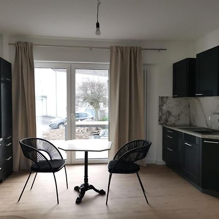Modernes Stilvoll Eingerichtetes Appartement Rosrath Luaran gambar