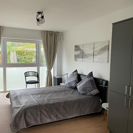 Modernes Stilvoll Eingerichtetes Appartement Rosrath Luaran gambar